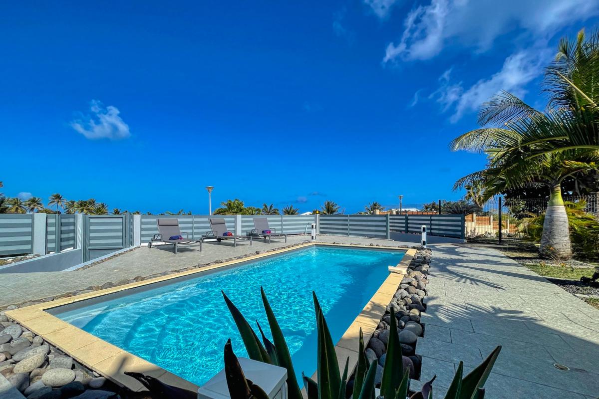 10 Location villa Andrea 3 chambres 6 personnes vue mer et piscine à sainte anne en guadeloupe - vue d'ensemble